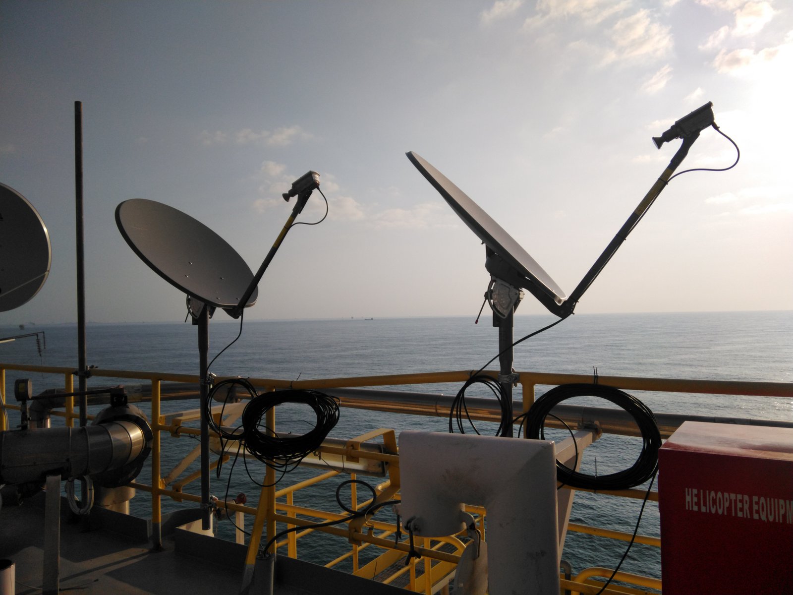 Professional fixed land VSAT commissioning